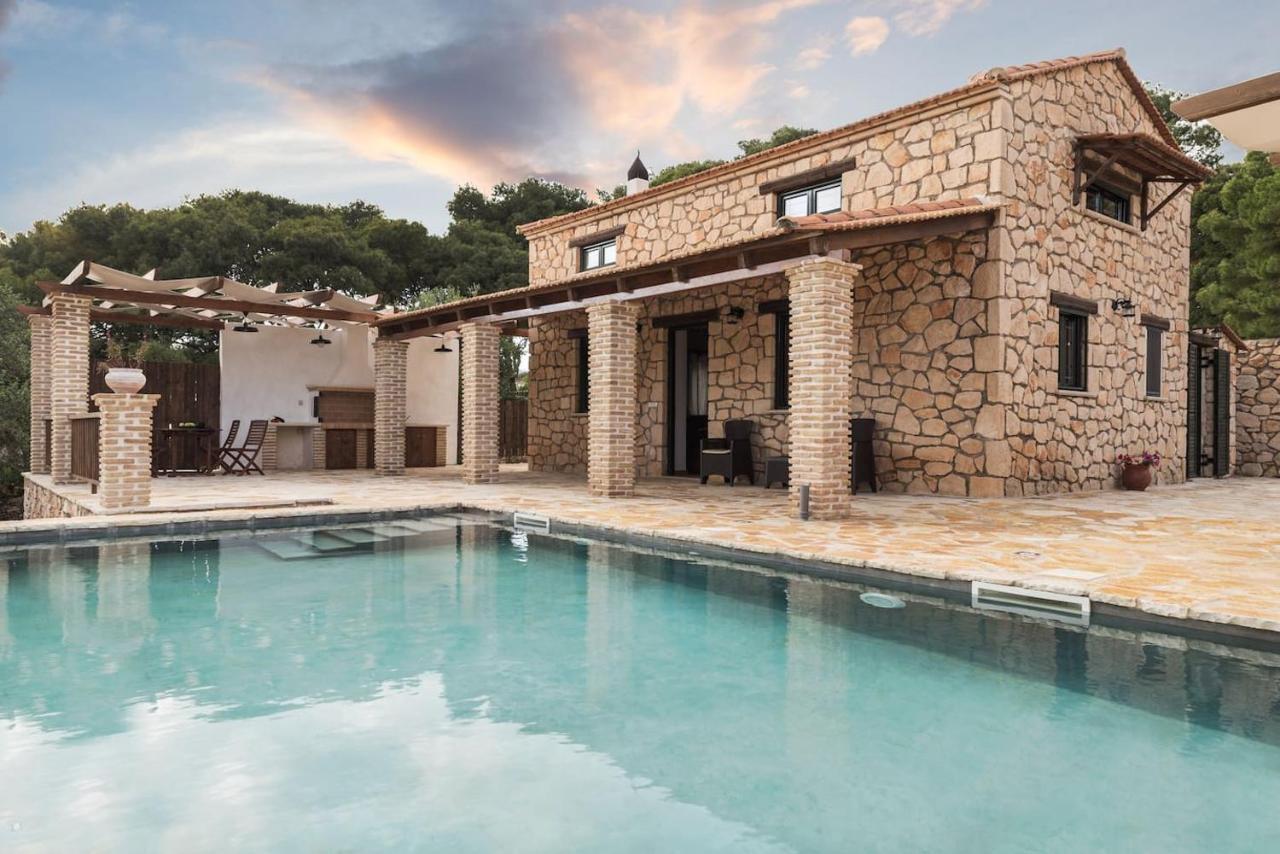 Villa Margarita Anafonitria Exterior photo